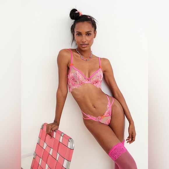 For Love And Lemons Hibiscus Embroidery Bra and Thong Panty - Picture 4 of 13